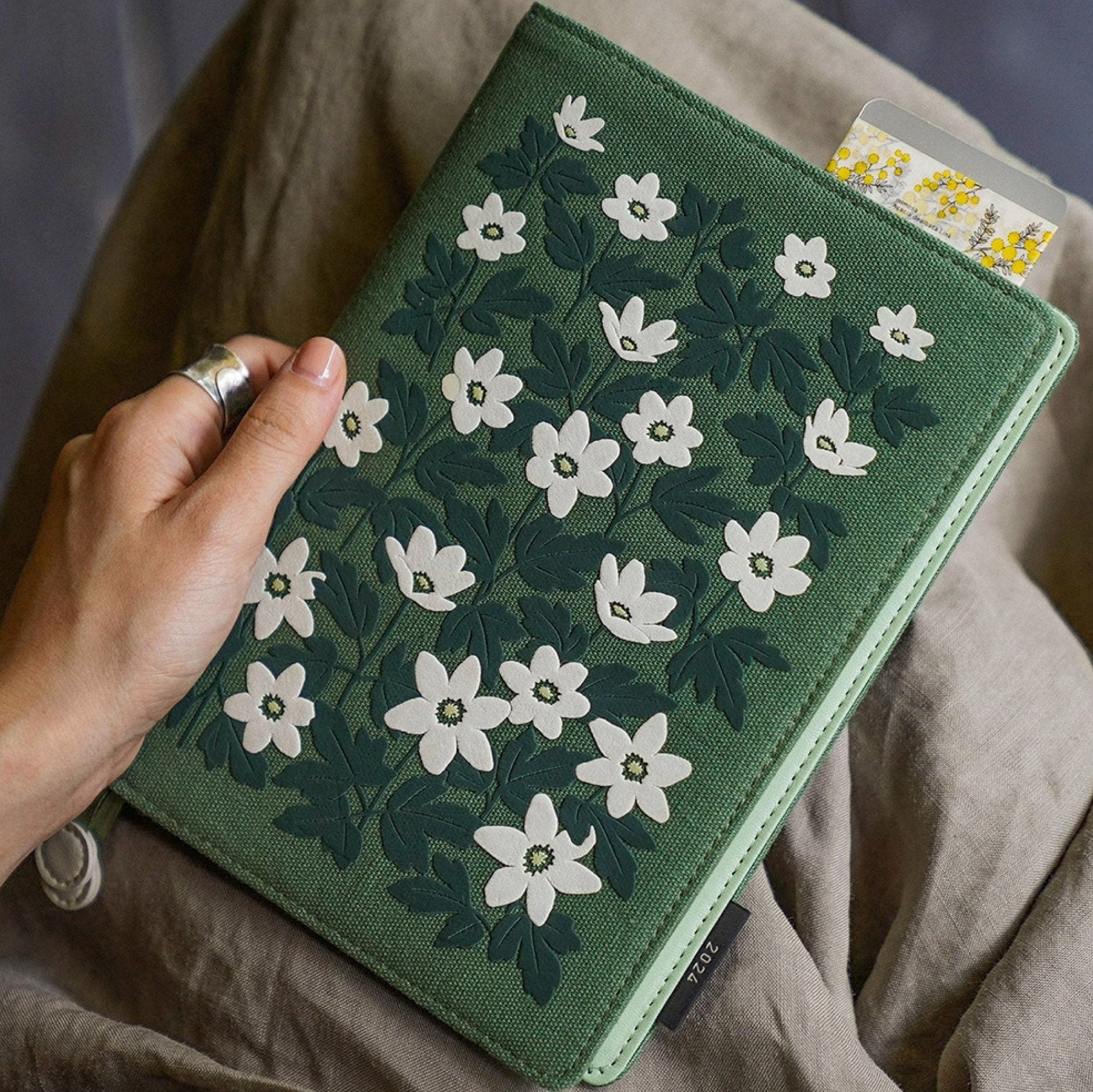 Anemone Linen Foam Notebook Cover A6 B6 Fabric-leather Covered Journal with Side Pockets Floral Book Sleeve Green Dairy Book Gift for Her