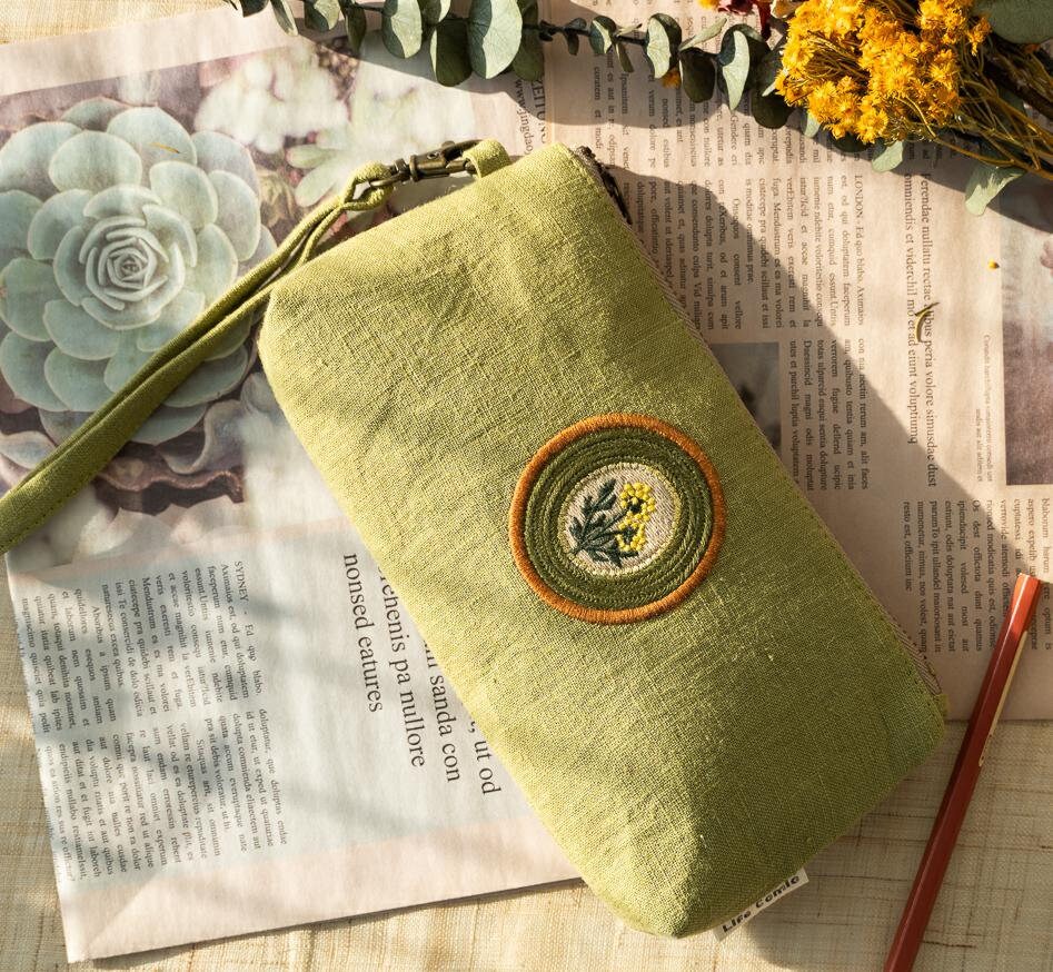 Embroidery Kit Pencil Case Zipper Pouch Portable Handmade Storage Bag Make-up Bag Sunflower Daisy Peony Girly Gift Clothing Stationery Set